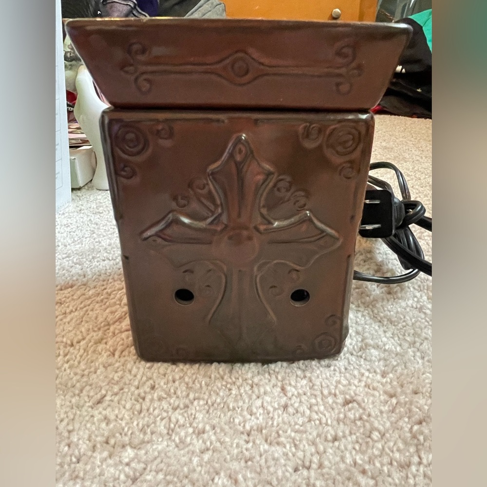 Brown Candle Warmer with Cross Design